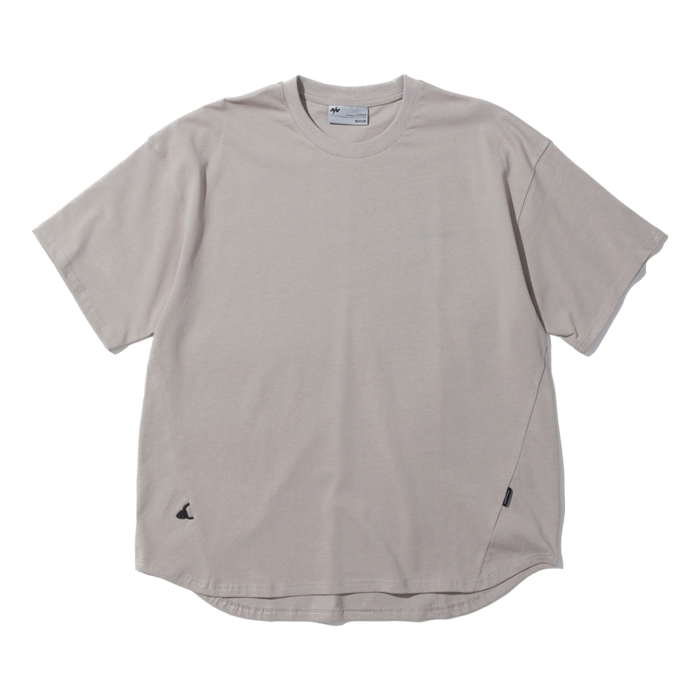 NINE POINT NINE ELEMENT BASE LOGO S/S ROUND TEE-LIGHT KHAI