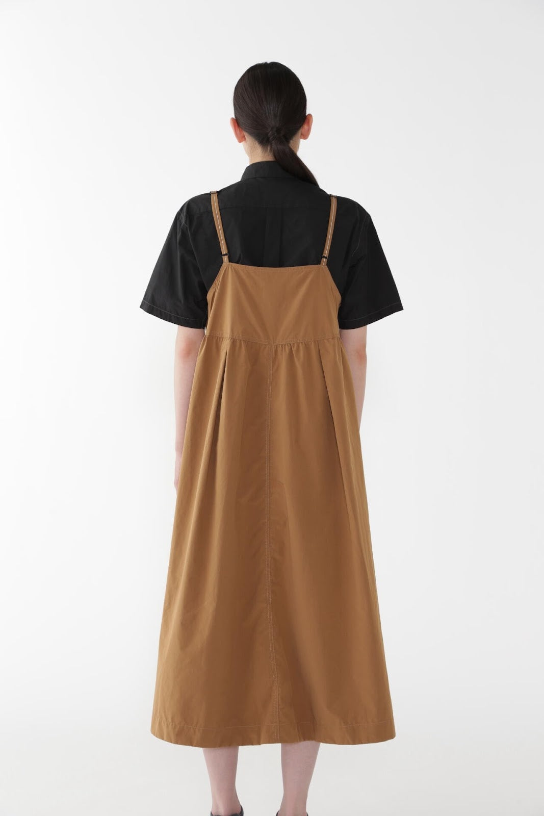 AND WANDER OVERSIZED CARGO DRESS (W)-LIGHT BROWN