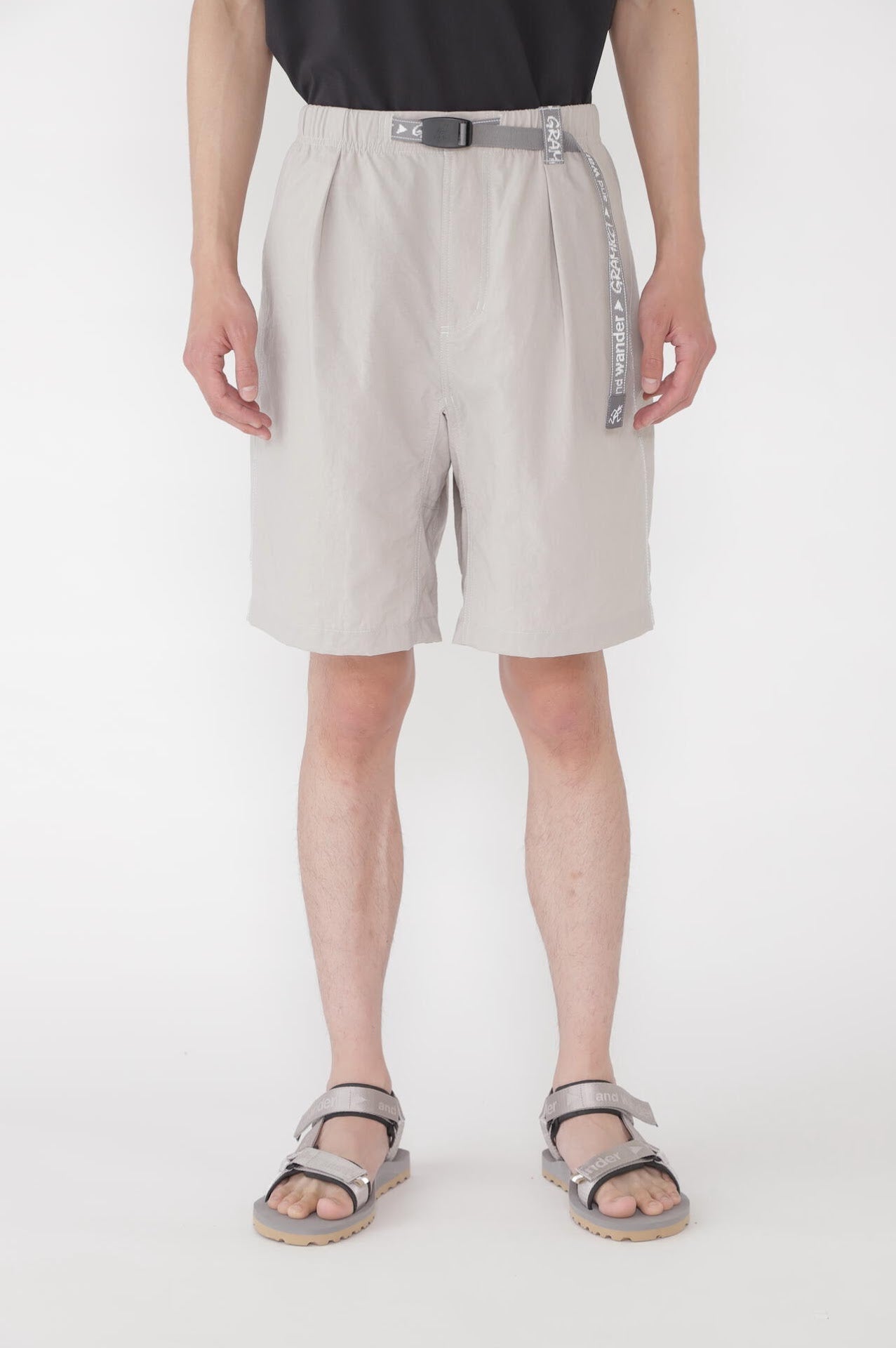 AND WANDER X GRAMICCI M NYLON G-SHORT-LIGHT GREY