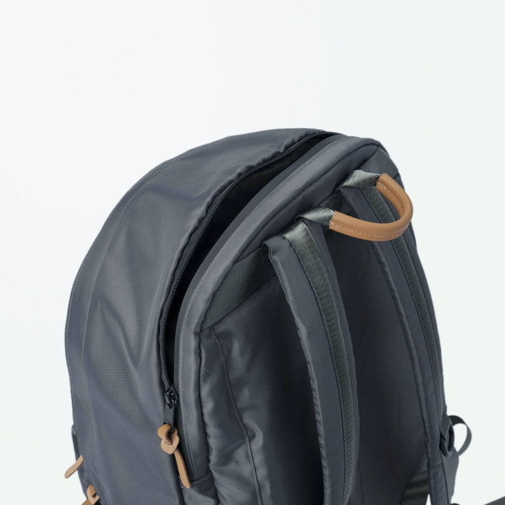 MADNESS 25L TWO-DAYPACK-WOODLAND GREY