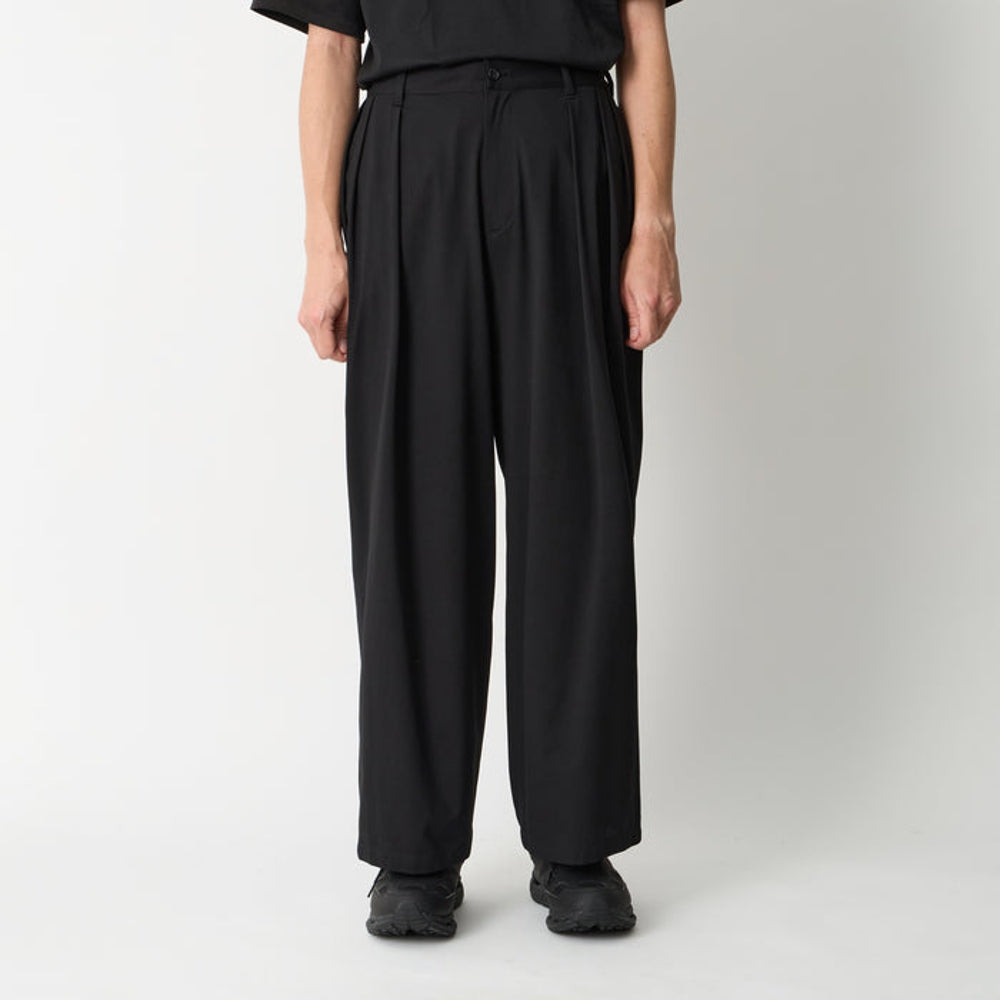 WHITE MOUNTAINEERING 3 TUCK WIDE PANTS-BLACK