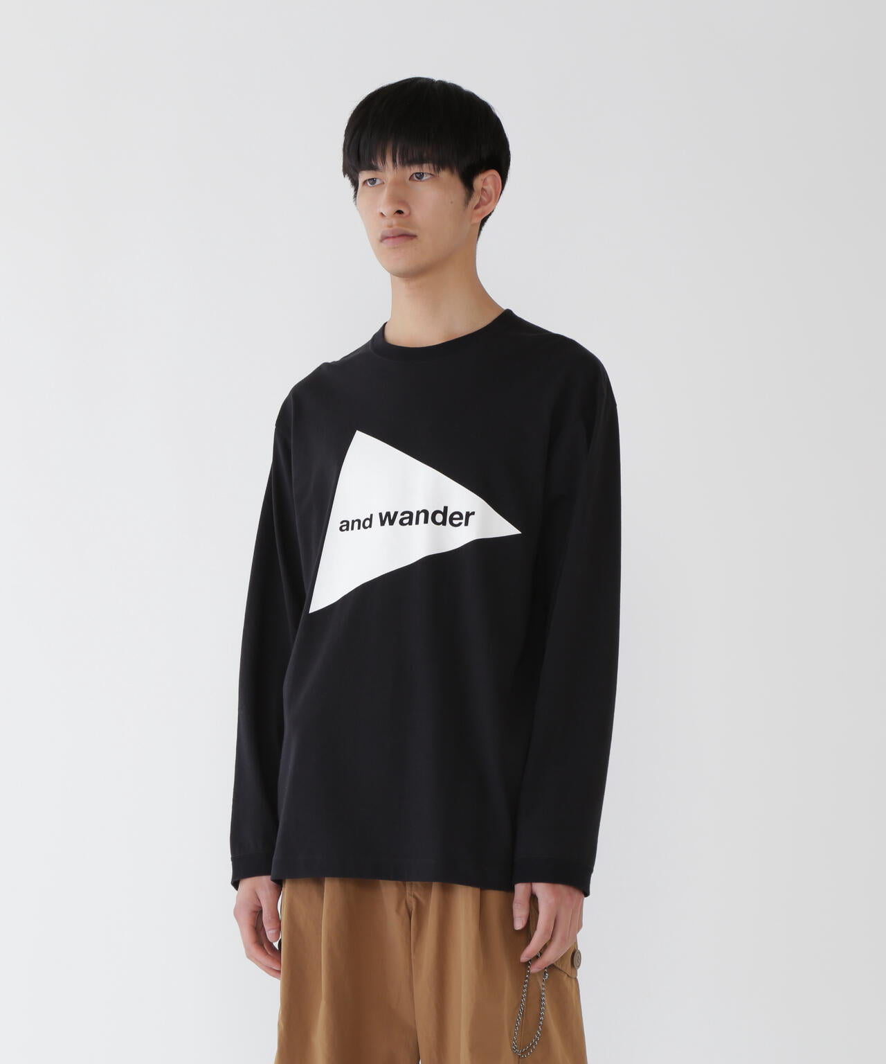 AND WANDER AND WANDER LOGO LS T-BLACK