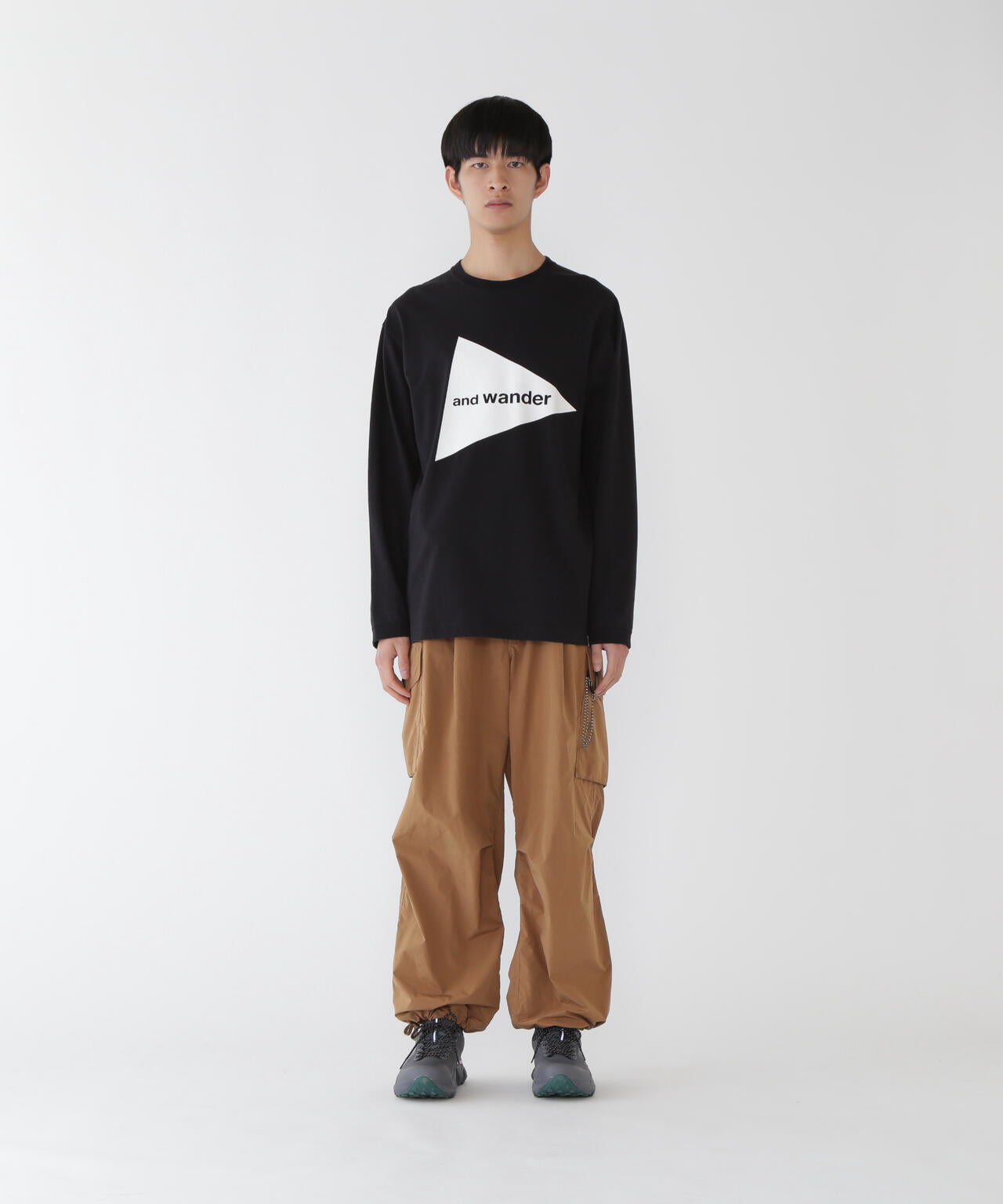 AND WANDER AND WANDER LOGO LS T-BLACK