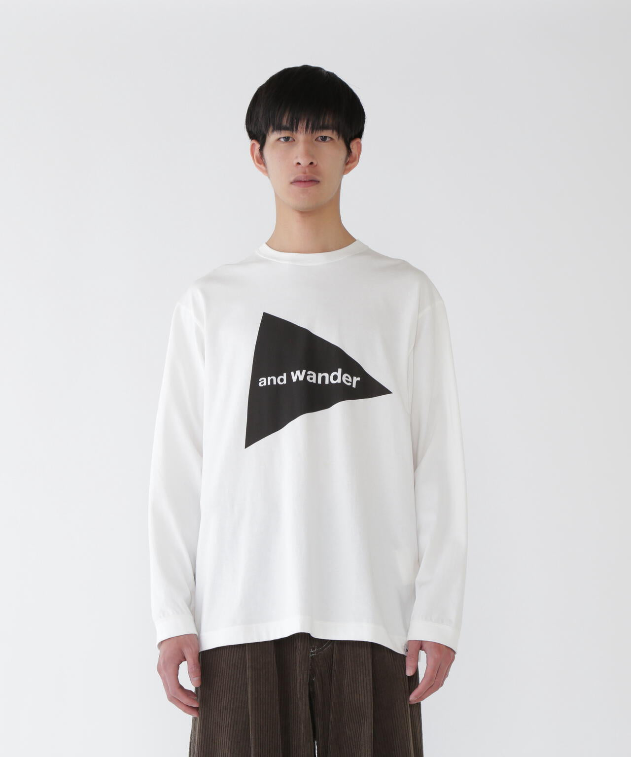 AND WANDER AND WANDER LOGO LS T-WHITE