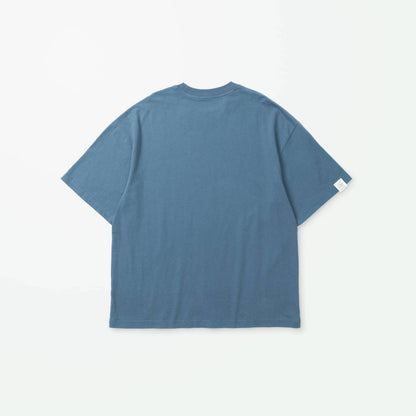 MADNESS BADGE (S) UNIFORM T-SHIRT-BLUE