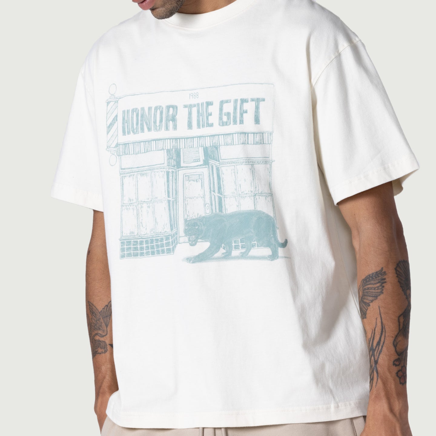 HONOR THE GIFT BARBERSHOP T-SHIRT-BONE