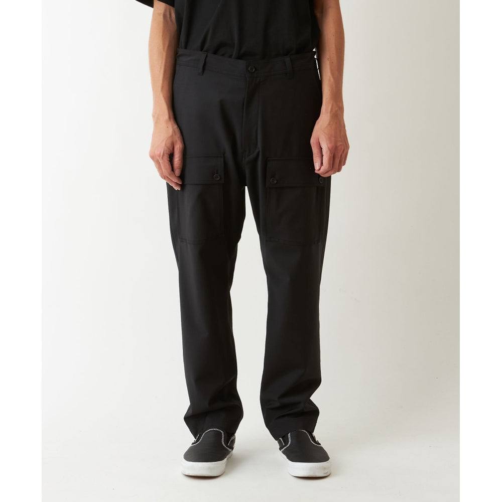 WHITE MOUNTAINEERING CARGO TAPERED PANTS-BLACK