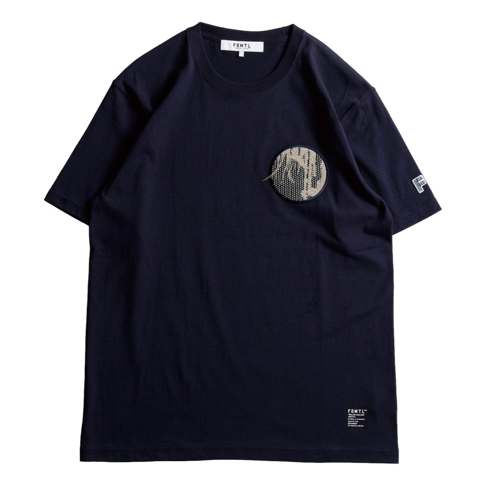 FUNDAMENTAL CIRCLE BORO PATCH TEE-NAVY
