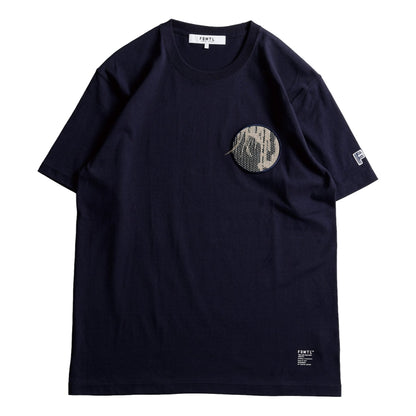FUNDAMENTAL CIRCLE BORO PATCH TEE-NAVY