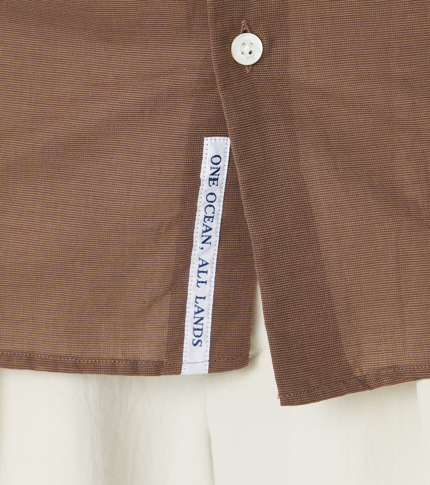 Nanamica CLASSIC FIT SHIRT-BROWN