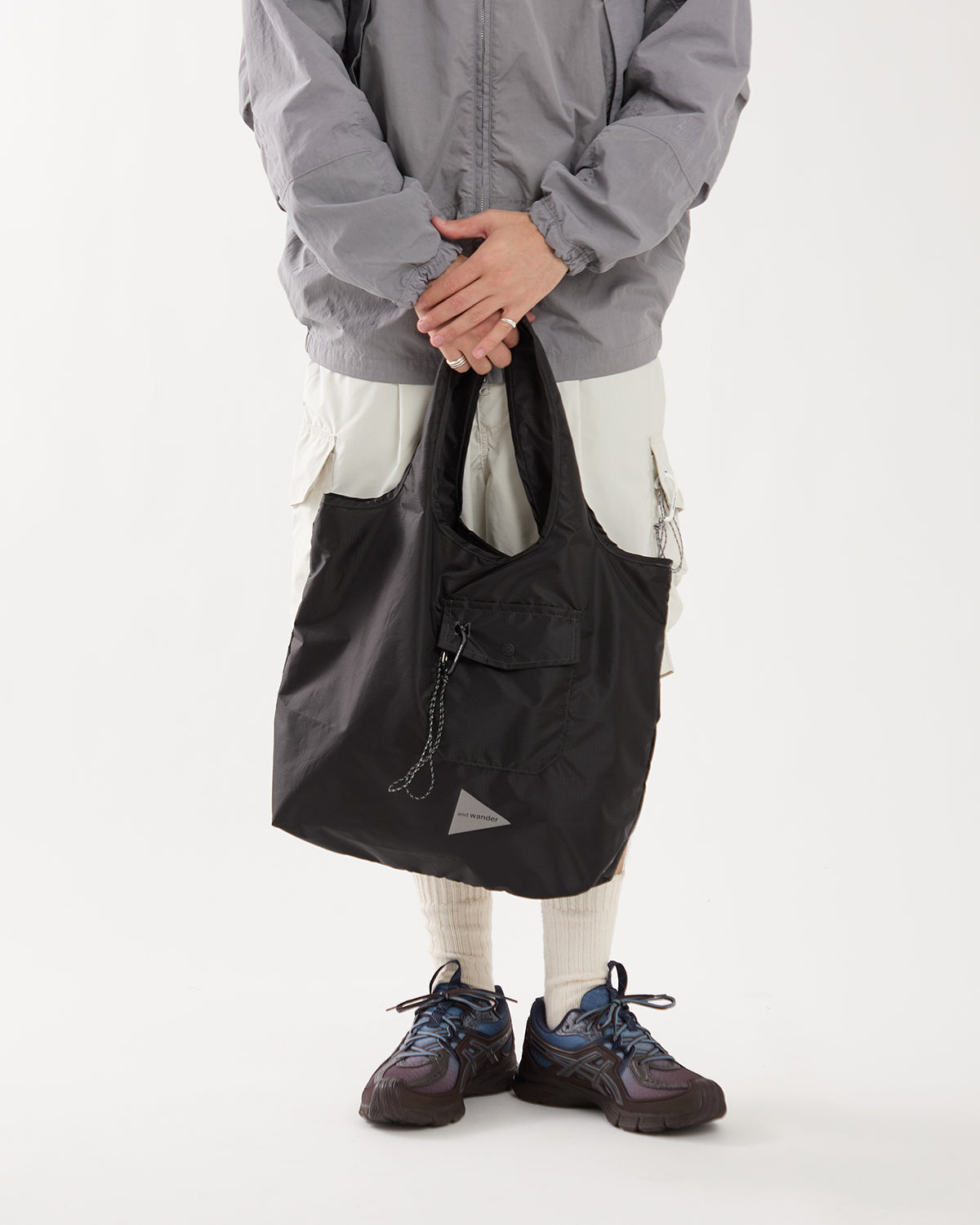 AND WANDER CRISPY RIP GROCERY POCKET BAG-BLACK