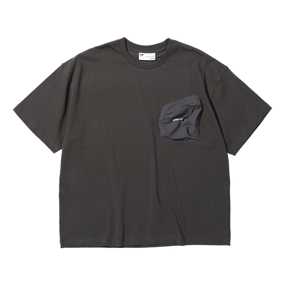 NINE POINT NINE ELEMENT 3D POCKET S/S TEE-CHARCOAL