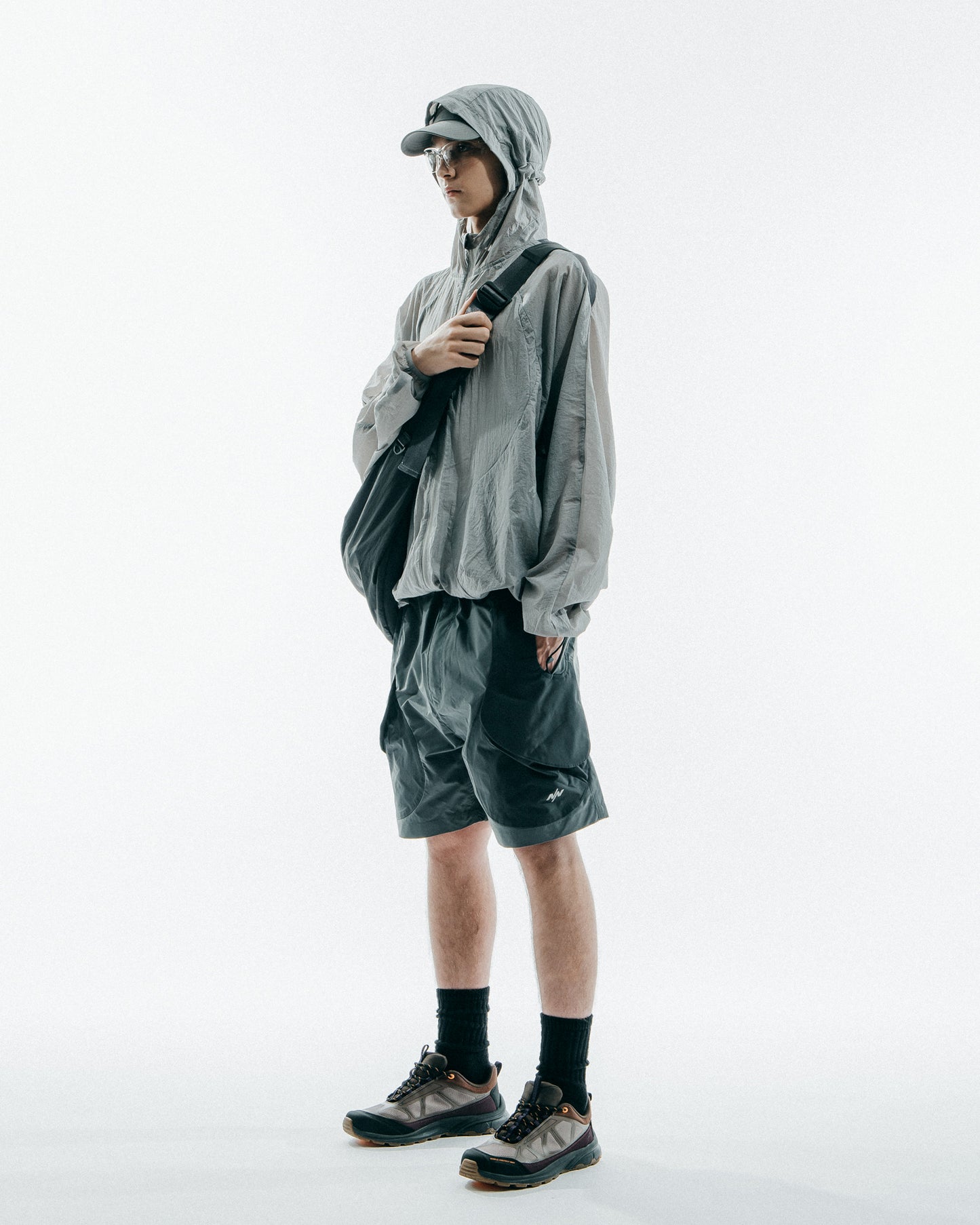 NINE POINT NINE ESCAPE CROSSBODY BAG-BLACK