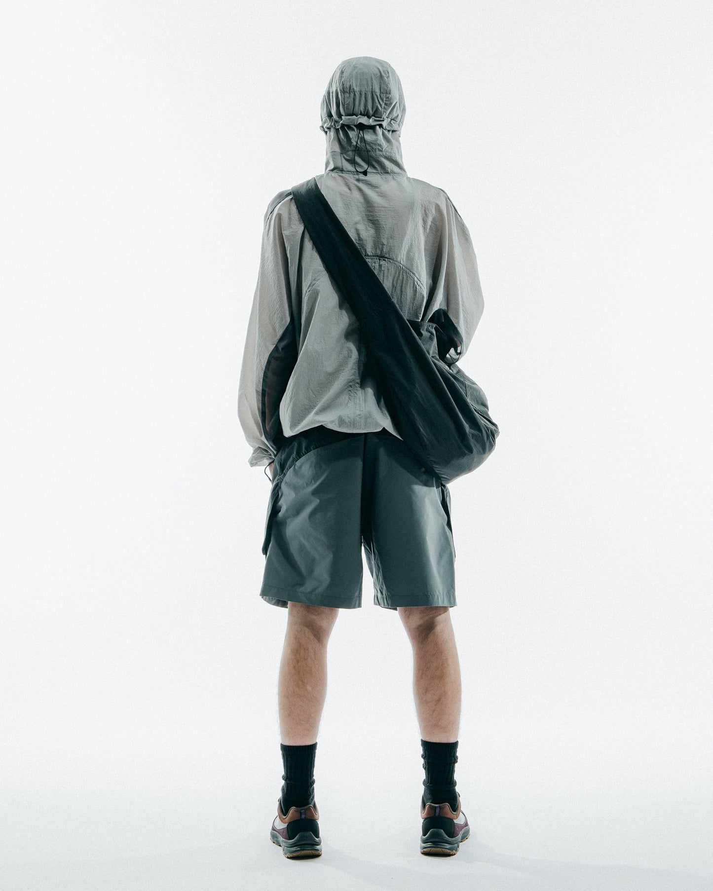 NINE POINT NINE ESCAPE CROSSBODY BAG-GREY