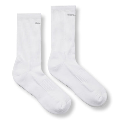 NINE POINT NINE ELEMENT COOLMAX REFLECTIVE LOGO SOCKS-WHITE