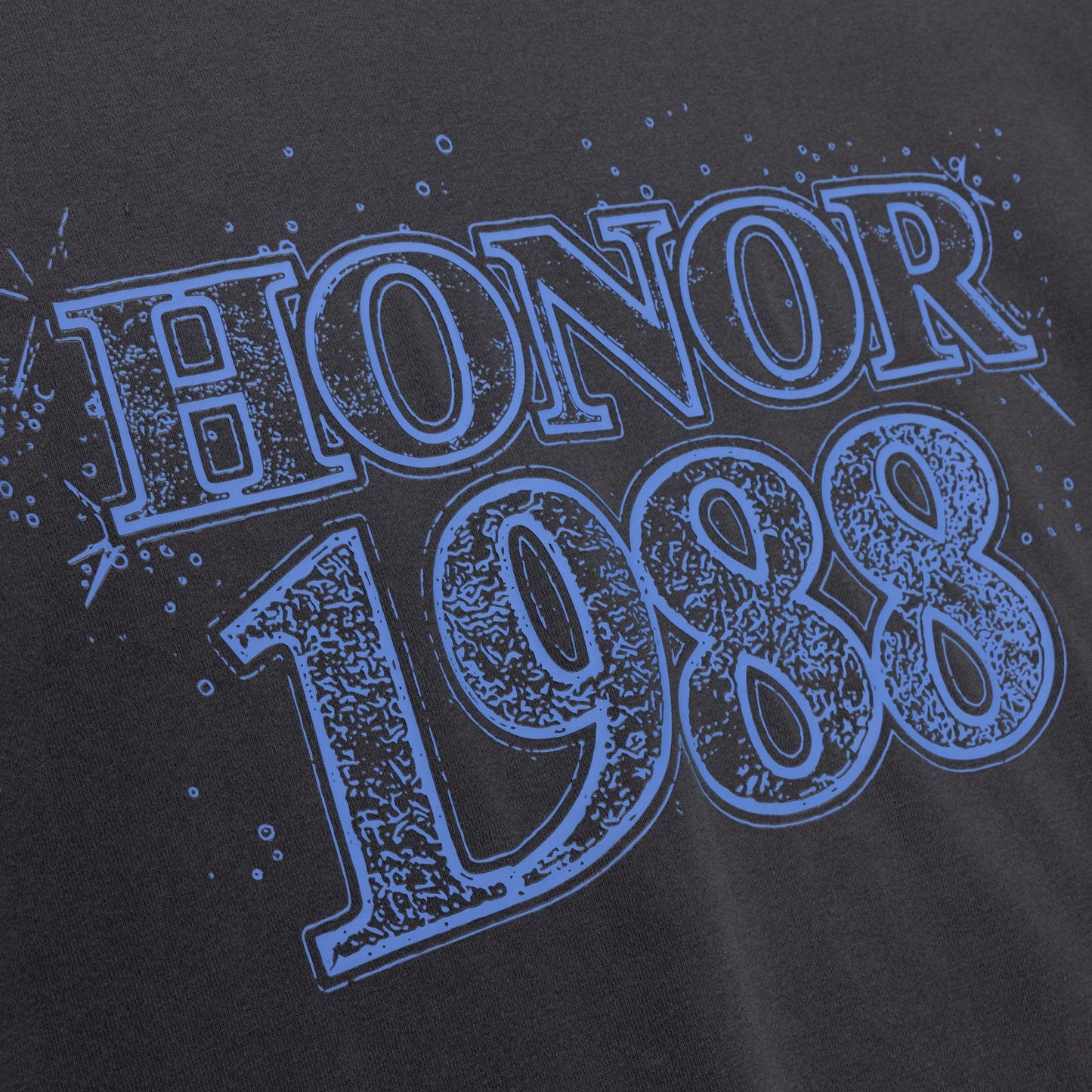 HONOR THE GIFT HONOR CONCERT SS TEE-DARK GREY