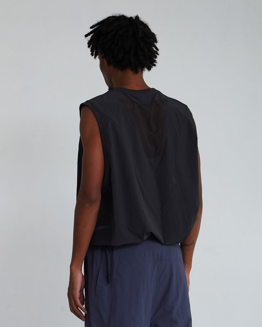 NINE POINT NINE LAGOON BREATHE TANK TOP-BLACK