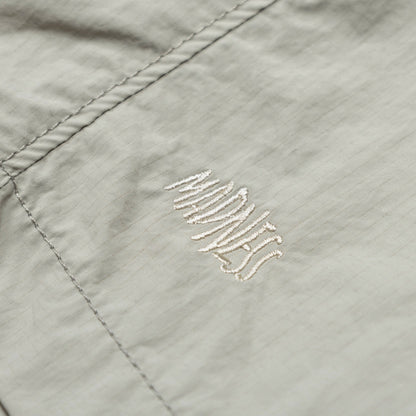MADNESS LOGO TECH SHORTS 15"-BEIGE