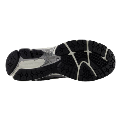 NEW BALANCE 2002R-GREY