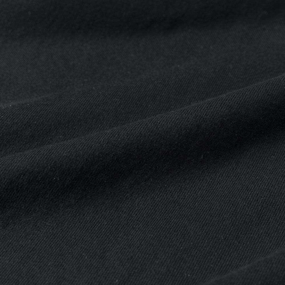 MADNESS BADGE (L) UNIFORM T-SHIRT-BLACK