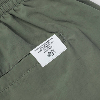 MADNESS NYLON ESSENTIAL SHORTS-GREEN