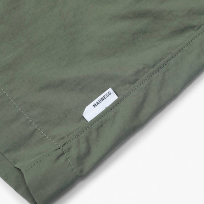 MADNESS NYLON ESSENTIAL SHORTS-GREEN