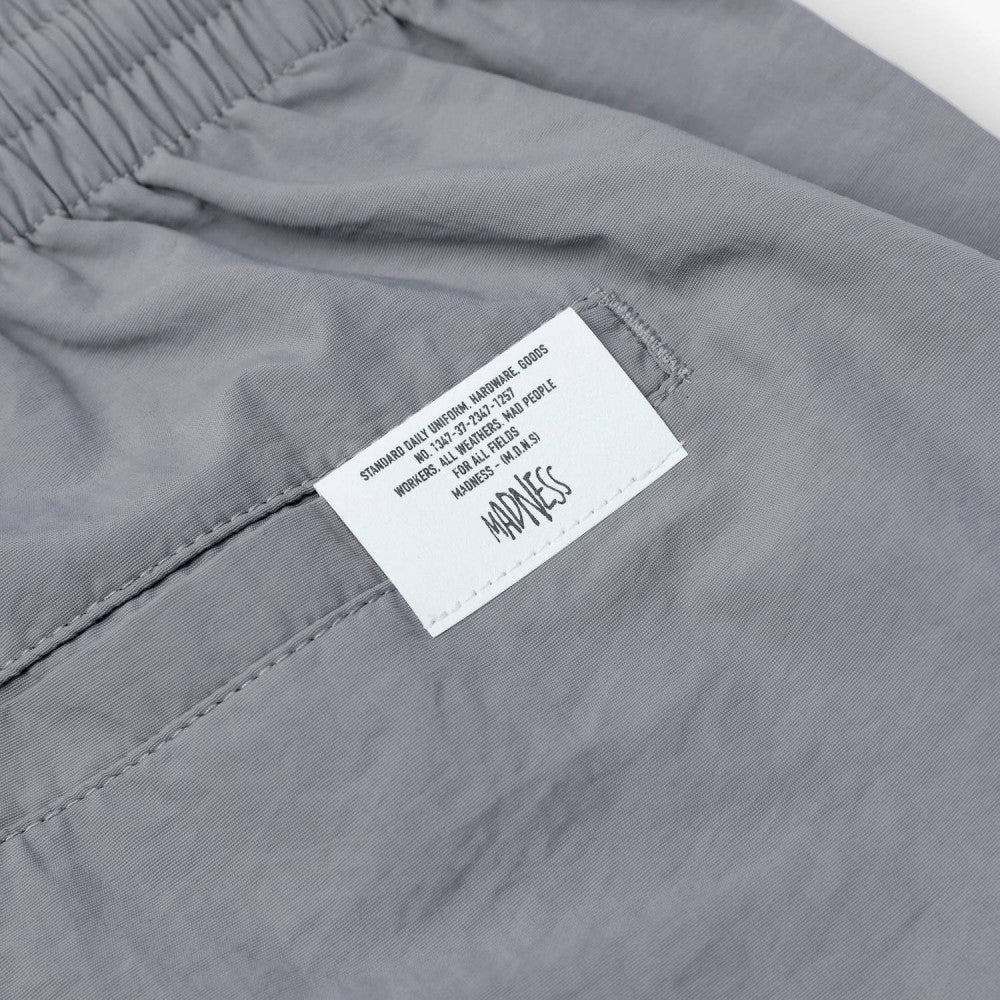 MADNESS NYLON ESSENTIAL SHORTS-GREY