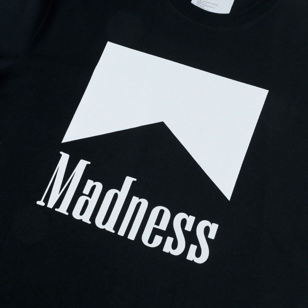 MADNESS PRINT TEE-BLACK