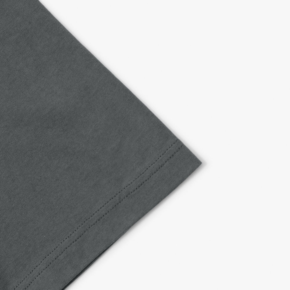 MADNESS PRINT TEE-CHARCOAL