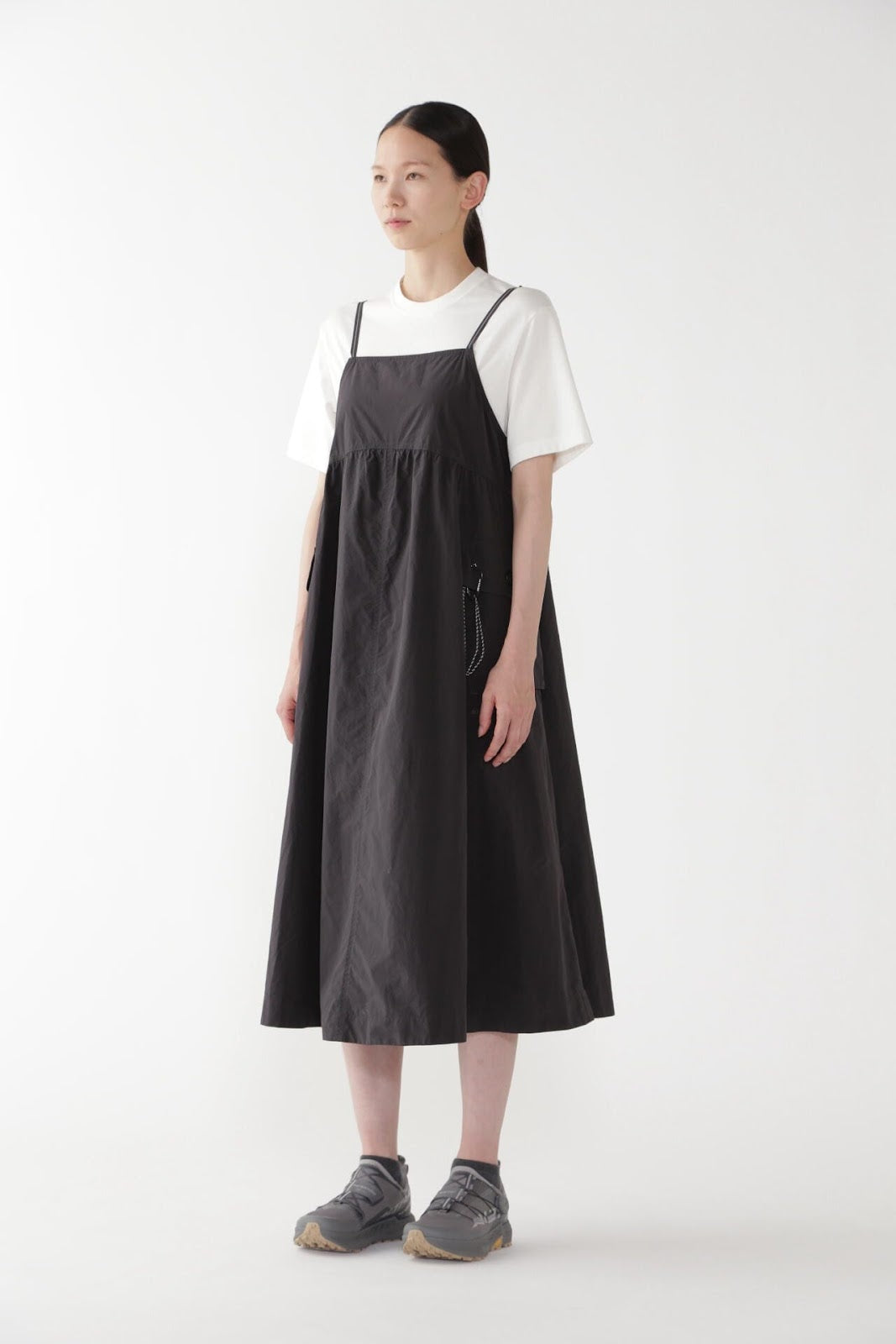 AND WANDER OVERSIZED CARGO DRESS (W)-BLACK