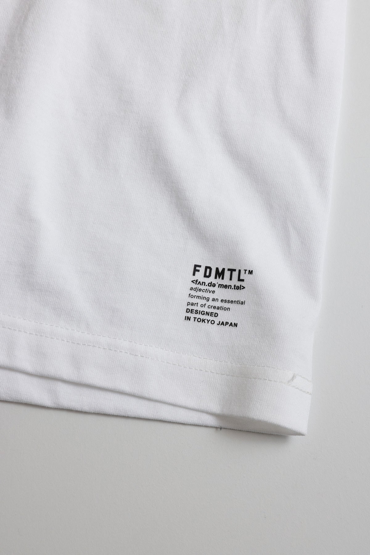 FUNDAMENTAL PATCHWORK TEE-WHITE