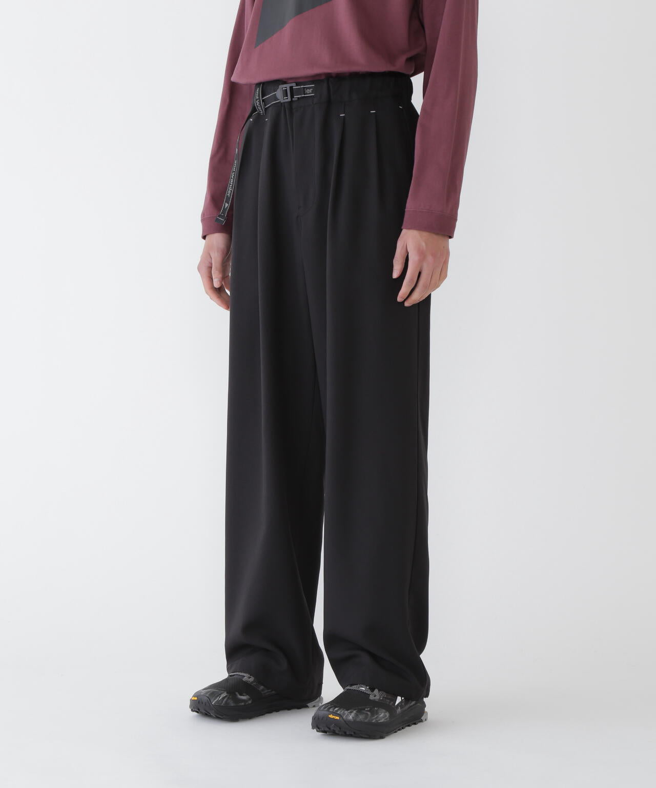 AND WANDER PE MELANGE TWILL WIDE PANTS-BLACK