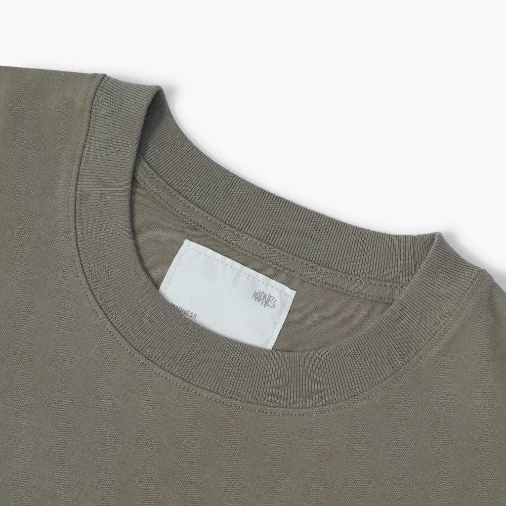 MADNESS PRINT TEE-OLIVE