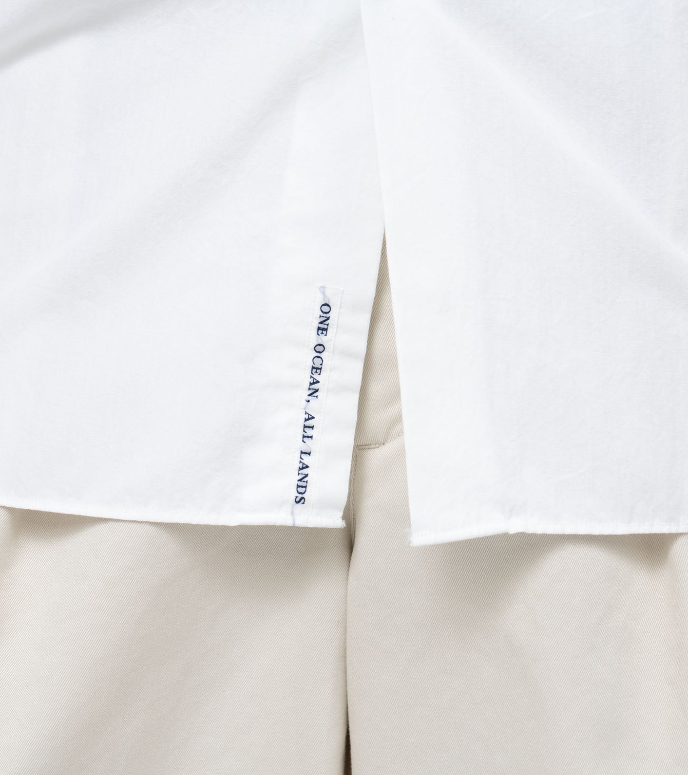 Nanamica REGULAR COLLAR WIND S/S SHIRT-WHITE
