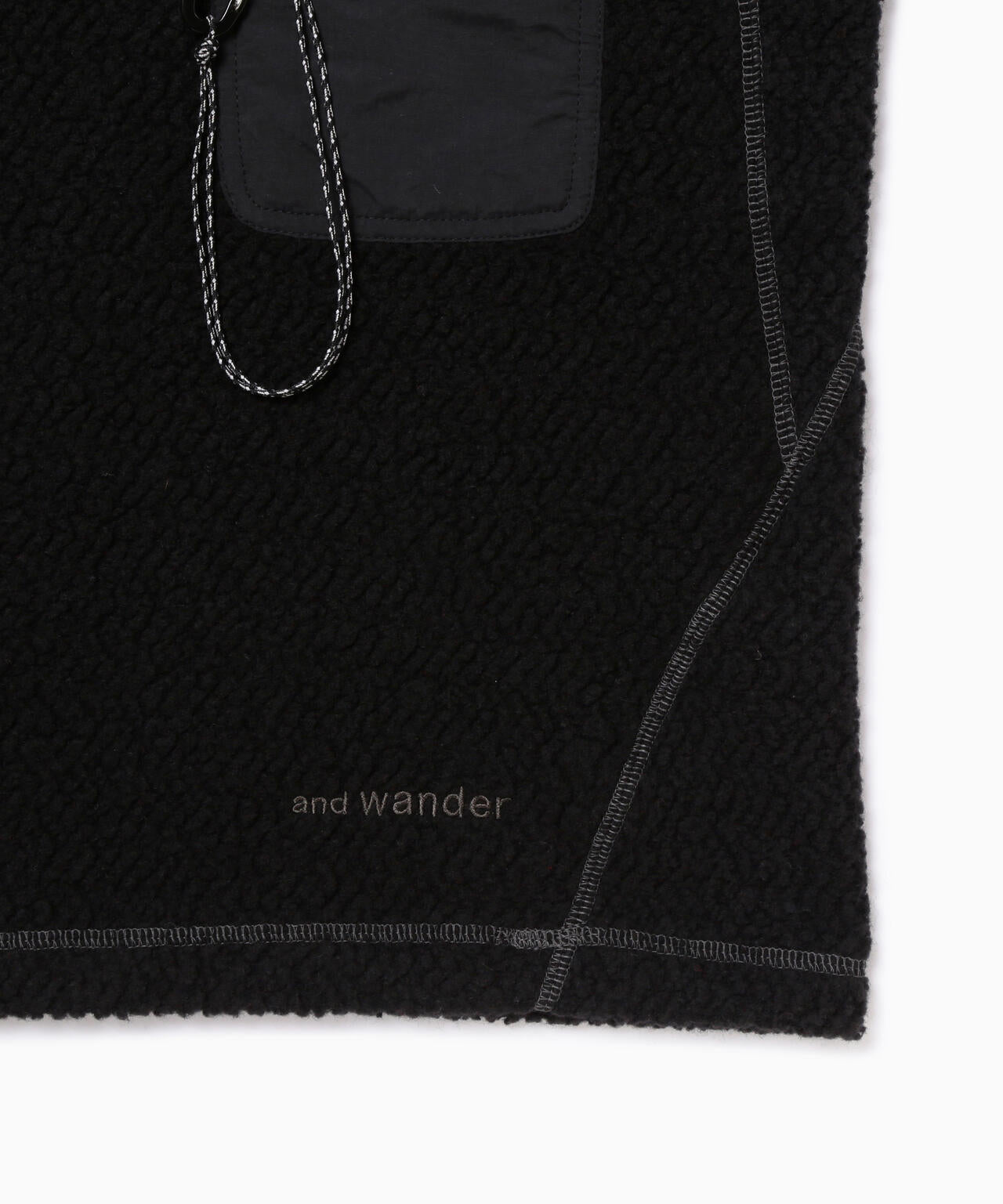AND WANDER RE WOOL JQ CREW NECK-BLACK