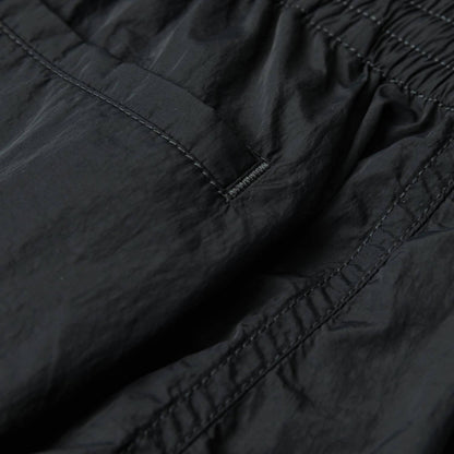 MADNESS RHOMBUS LOGO NYLON ESSENTIAL SHORTS (17")-BLACK