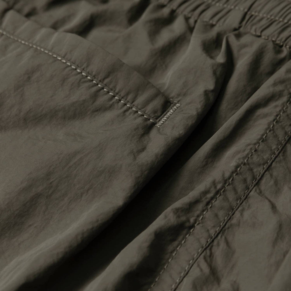 MADNESS RHOMBUS LOGO NYLON ESSENTIAL SHORTS (17")-SAND