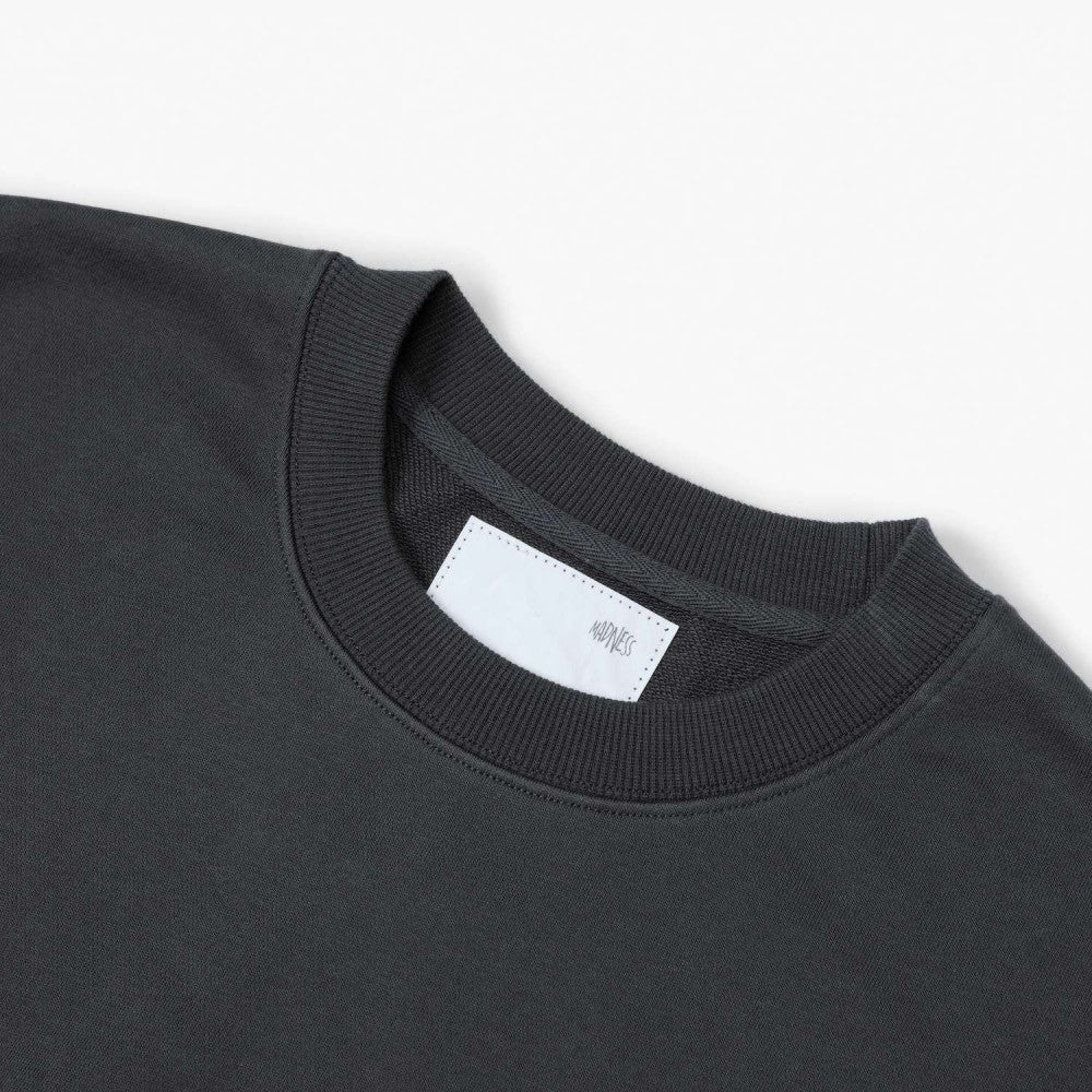 MADNESS SOLID CREW TEE. BOXY-CHARCOAL