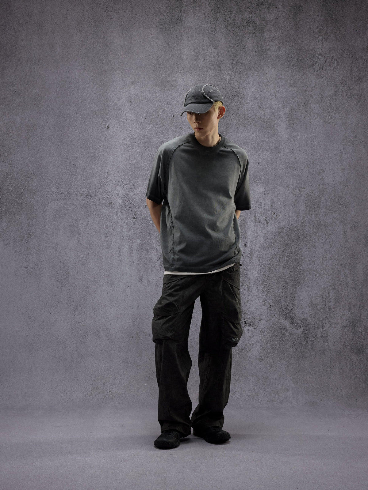 NINE POINT NINE SPIRAL MULTI POCKET FIELD PANTS-BLACK