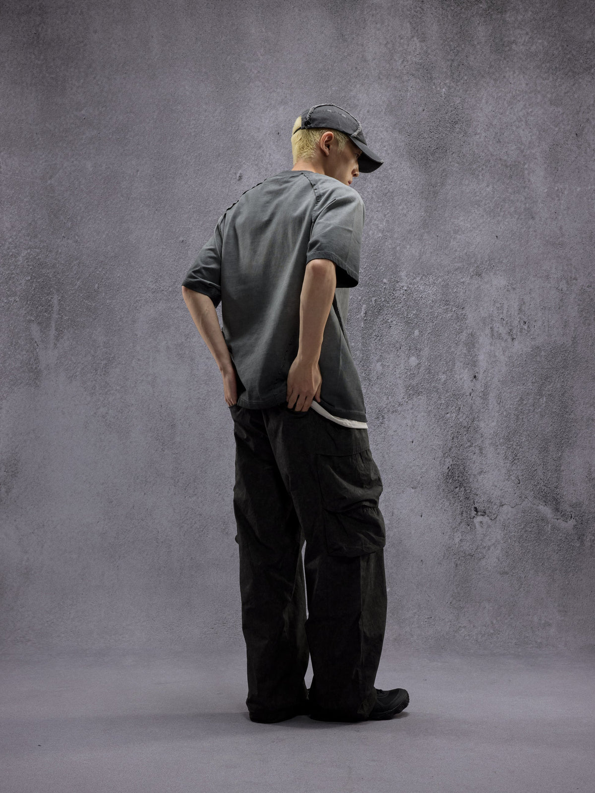 NINE POINT NINE SPIRAL MULTI POCKET FIELD PANTS-BLACK