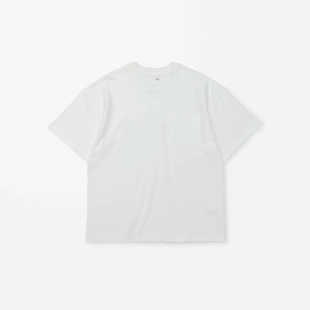 MADNESS STD. UNIFORM SCRIPT POCKET T-SHIRT-WHITE