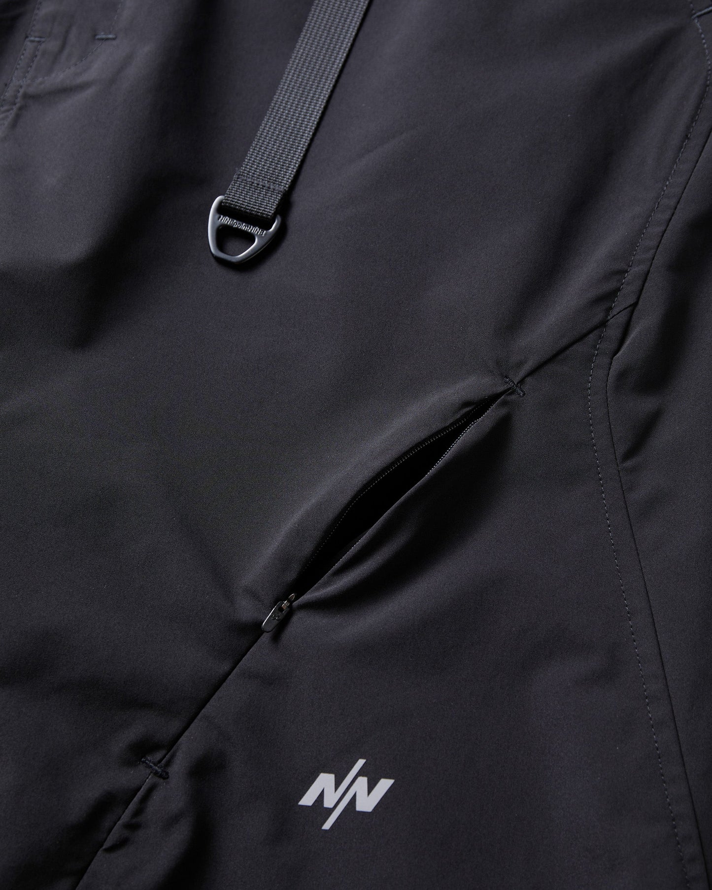 NINE POINT NINE SPIRAL LASER PANTS-BLACK