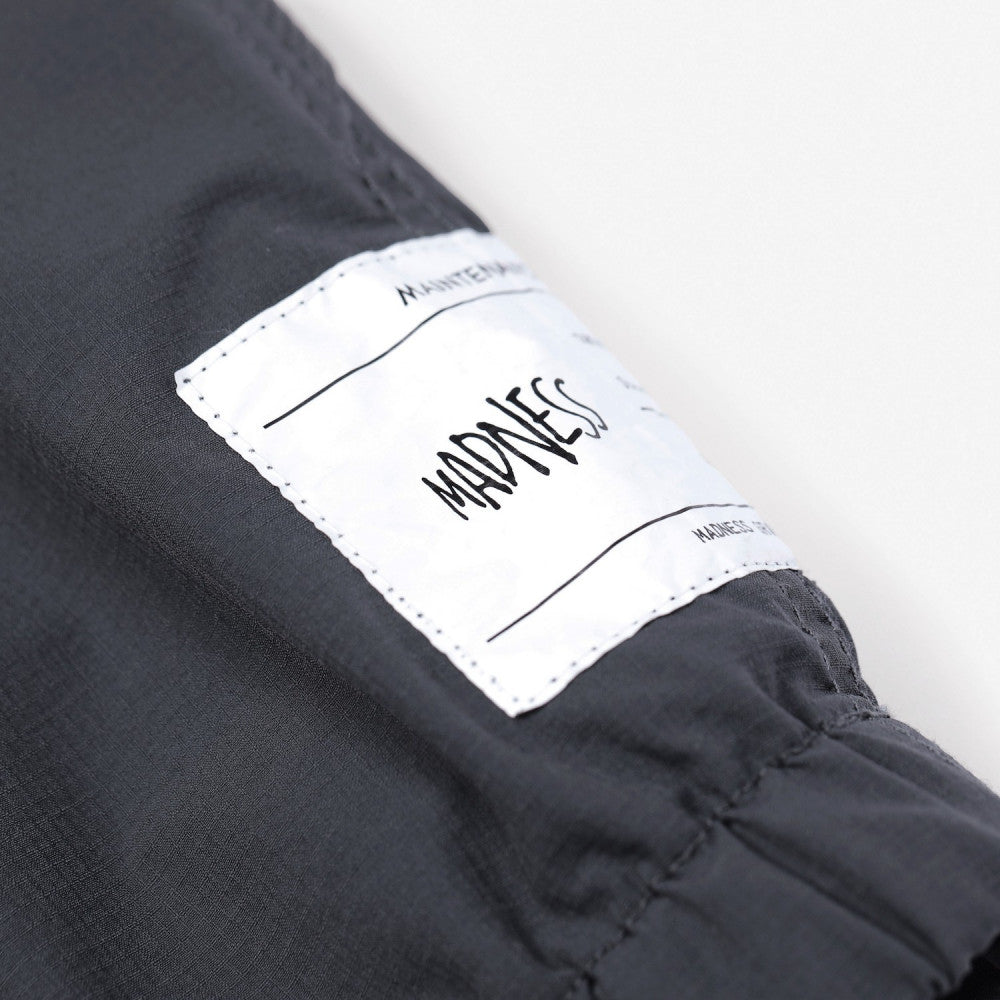 MADNESS V LINE WINDBREAKER-GREY