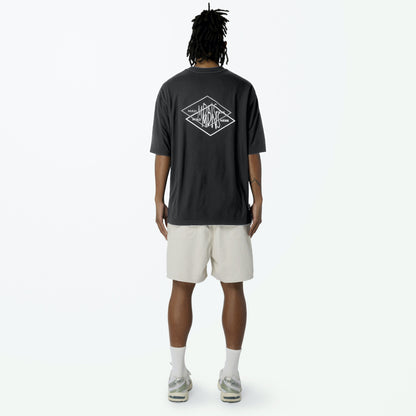 MADNESS WASHED PRINT TEE-BLACK