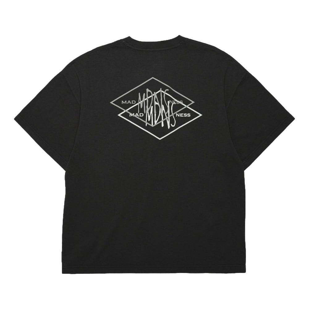 MADNESS WASHED PRINT TEE-BLACK