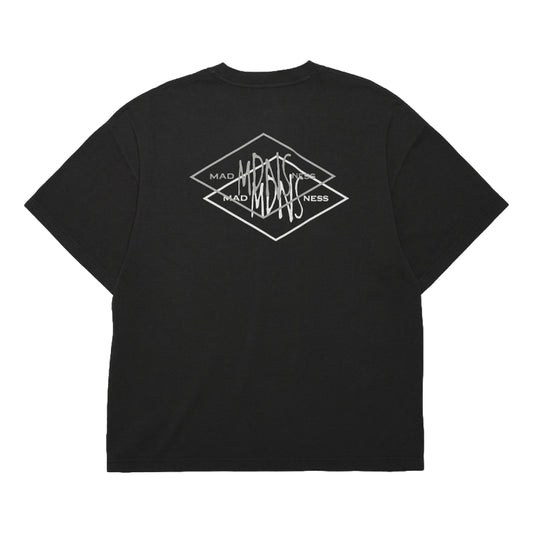 MADNESS WASHED PRINT TEE-BLACK