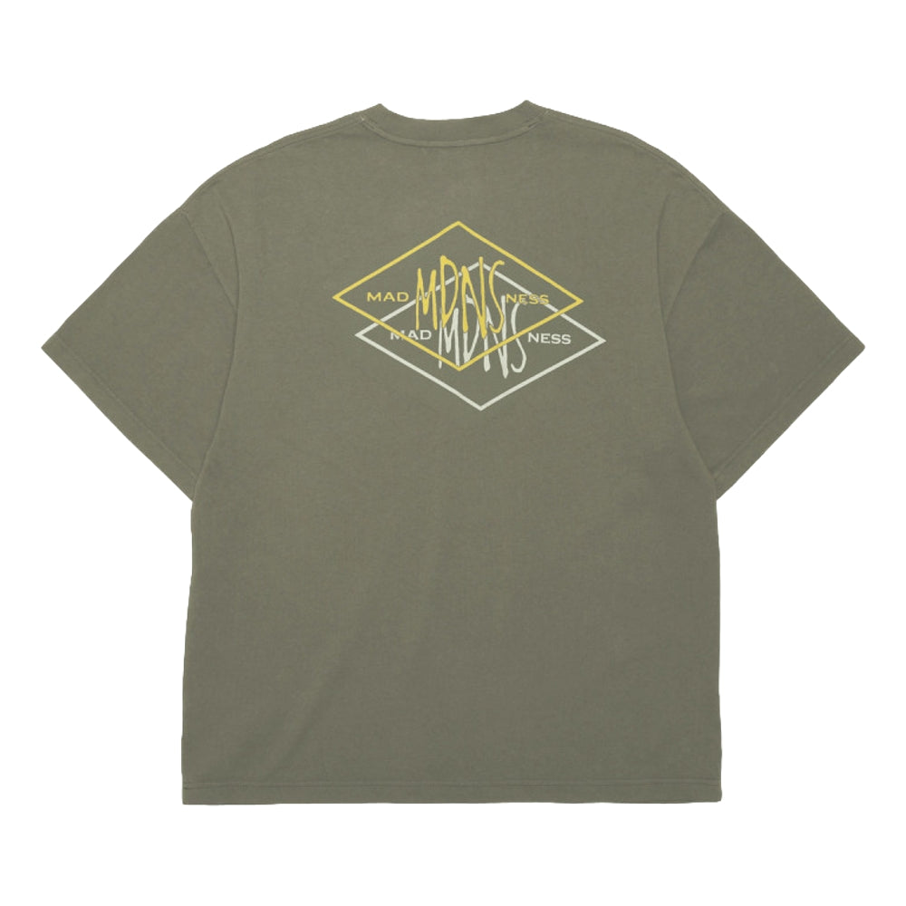 MADNESS WASHED PRINT TEE-OLIVE