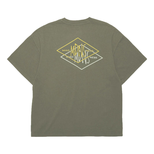MADNESS WASHED PRINT TEE-OLIVE