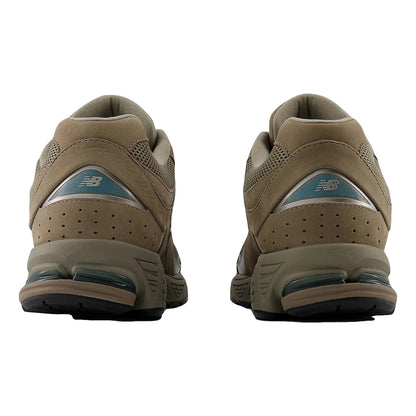 NEW BALANCE 2002R-BROWN